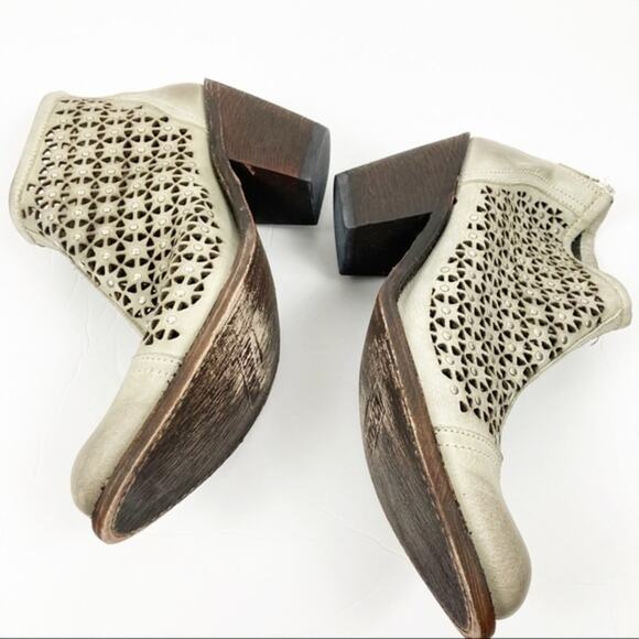 Independent Boot Co Laser-cut Gray Leather Boots Size 9 - Picture 10 of 12